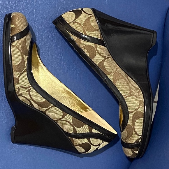 Coach KerryAnn Signature C brown wedge heels - Picture 5 of 15